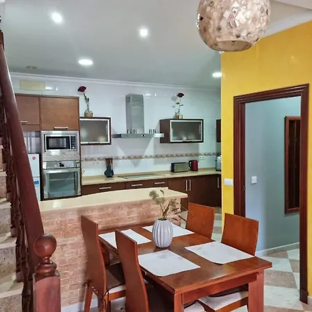 Levante Apartment *
